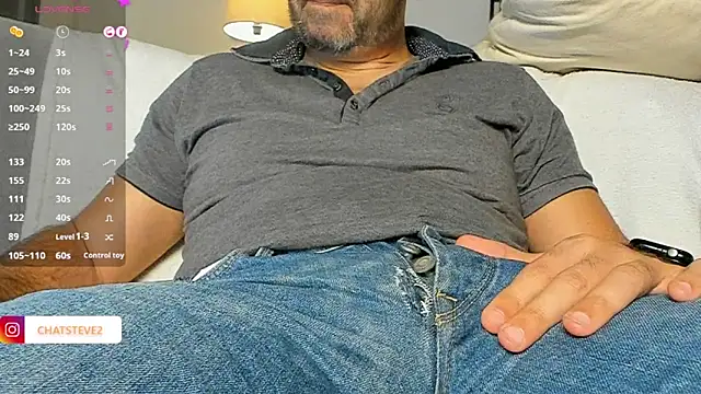 Snapshot of _MrPrecum_ chatting on February 7, 4:27 am MrPrecum online show from February 7, 4:27 am