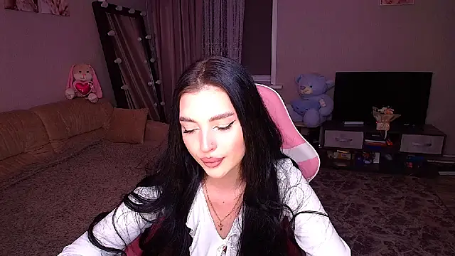   Malika   online show from September 30, 2:33 pm