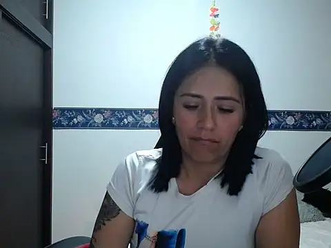 sharoon cheerry online show from September 11, 11:49 pm