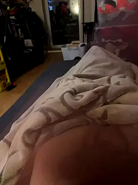 David19932908 online show from October 1, 7:53 pm