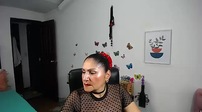 mature bigboobs10 online show from March 19, 4:25 am