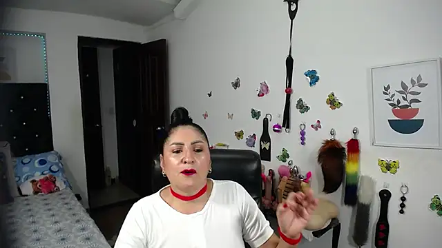 mature bigboobs10 online show from November 28, 4:04 am