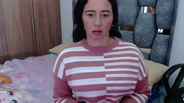 sara hott 1 online show from February 13, 12:57 am