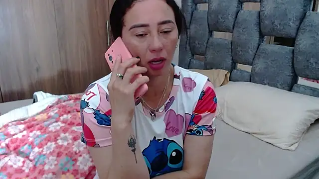 sara hott 1 online show from February 28, 1:36 pm