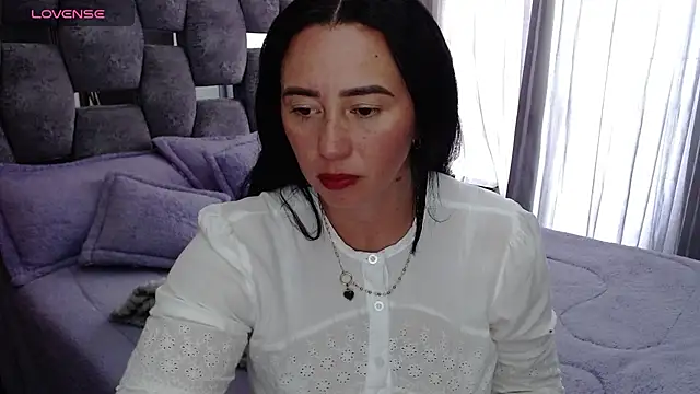 sara hott 1 online show from October 21, 8:09 pm