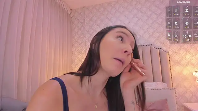 Pia Johnson  online show from September 20, 11:33 am