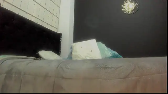 amareto queen online show from February 9, 5:54 pm