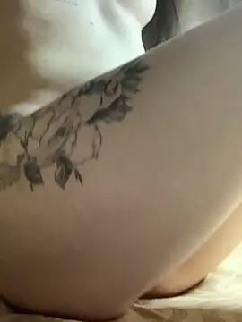 Snapshot of MiaBlossom chatting on December 24, 11:38 am MiaBlossom online show from December 24, 11:38 am