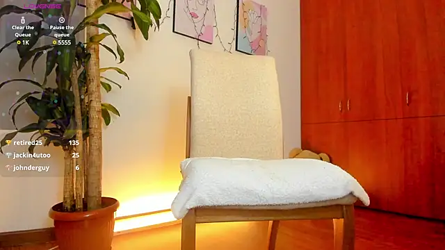 Snapshot of alessia1__ chatting on February 26, 11:15 pm alessia1 online show from February 26, 11:15 pm