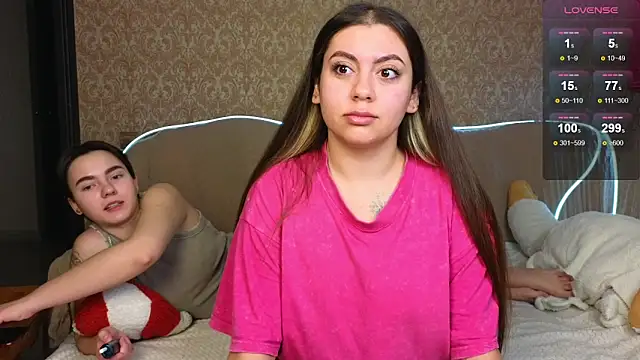 twobabesweet online show from January 16, 4:17 am