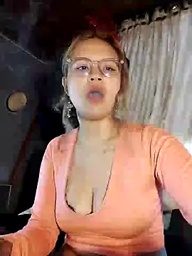 Hathorlove online show from December 11, 9:55 pm