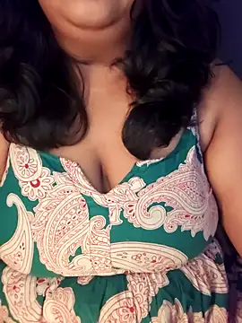 Snapshot of sassy_horny chatting on January 8, 7:34 pm sassy horny online show from January 8, 7:34 pm