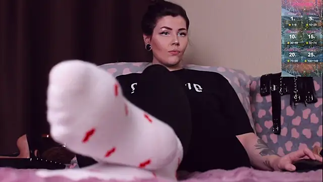 Snapshot of Luna_Blake chatting on December 14, 6:52 pm Luna Blake online show from December 14, 6:52 pm