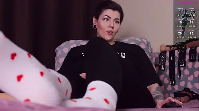 Snapshot of Luna_Blake chatting on December 25, 4:43 pm Luna Blake online show from December 25, 4:43 pm