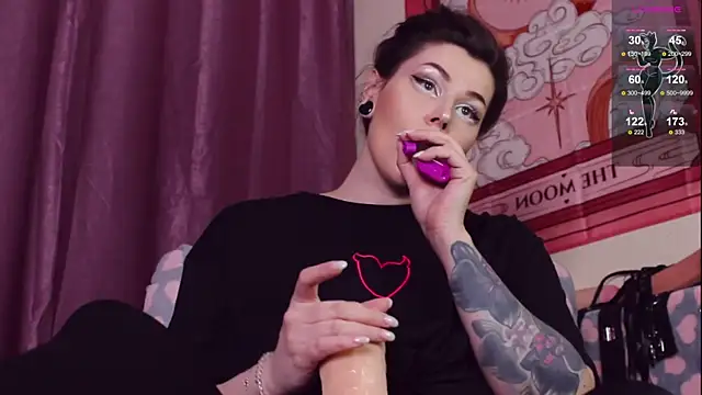 Snapshot of Luna_Blake chatting on February 15, 4:34 pm Luna Blake online show from February 15, 4:34 pm