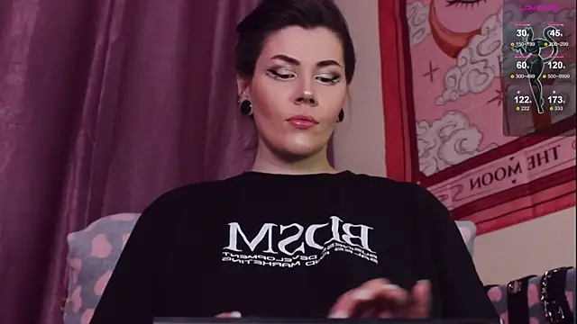 Snapshot of Luna_Blake chatting on March 1, 4:22 pm Luna Blake online show from March 1, 4:22 pm