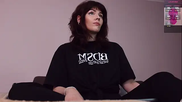 Snapshot of Luna_Blake chatting on October 11, 10:03 am Luna Blake online show from October 11, 10:03 am