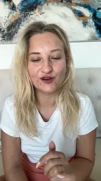 Snapshot of MileySummer chatting on September 26, 11:03 am MileySummer online show from September 26, 11:03 am