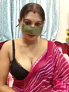 Queen Dolly online show from February 25, 5:58 pm