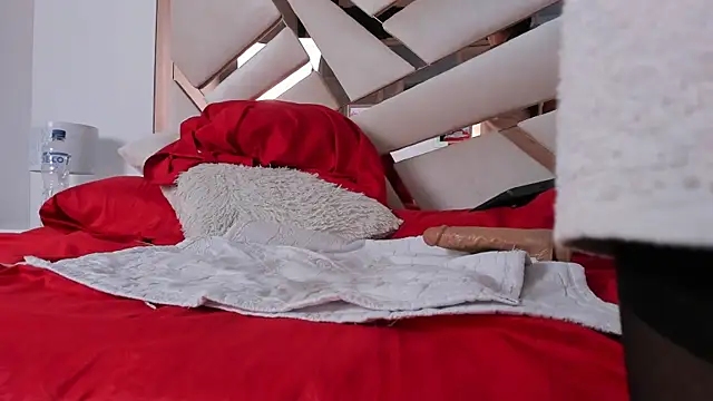 Naughty  Mom online show from February 9, 1:03 pm