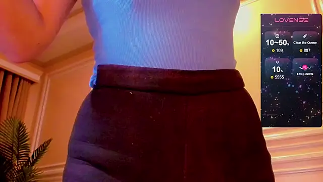 YOURCRISTINAS online show from September 27, 6:07 am