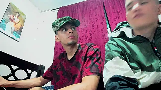 Snapshot of davidlatin66 chatting on September 30, 1:54 am davidlatin66 online show from September 30, 1:54 am