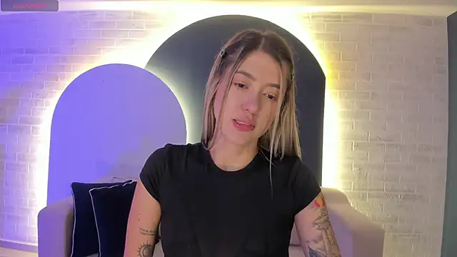 EveBensonX online show from January 30, 12:16 pm