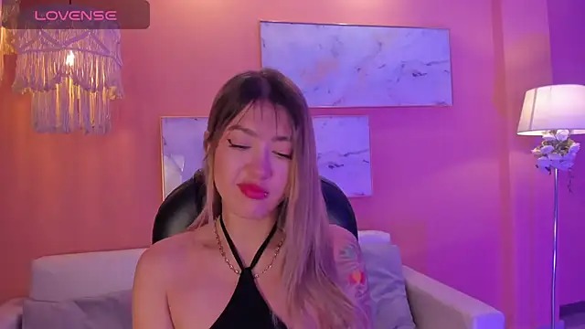 EveBensonX online show from February 23, 6:23 pm