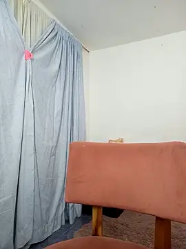 Snapshot of Sofia_888 chatting on December 16, 12:04 am Sofia 888 online show from December 16, 12:04 am