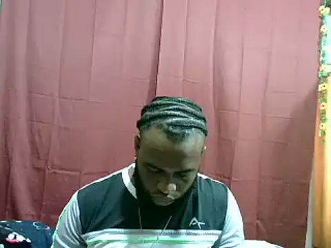 Snapshot of 2ocmaxi chatting on February 13, 7:10 pm 2ocmaxi online show from February 13, 7:10 pm