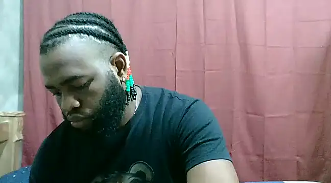 Snapshot of 2ocmaxi chatting on February 15, 10:21 pm 2ocmaxi online show from February 15, 10:21 pm