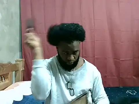 Snapshot of 2ocmaxi chatting on February 17, 1:15 am 2ocmaxi online show from February 17, 1:15 am