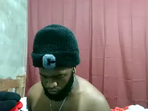 Snapshot of 2ocmaxi chatting on February 18, 4:48 pm 2ocmaxi online show from February 18, 4:48 pm