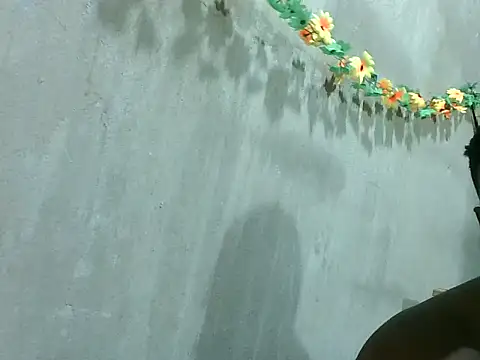 Snapshot of 2ocmaxi chatting on October 17, 2:52 pm 2ocmaxi online show from October 17, 2:52 pm