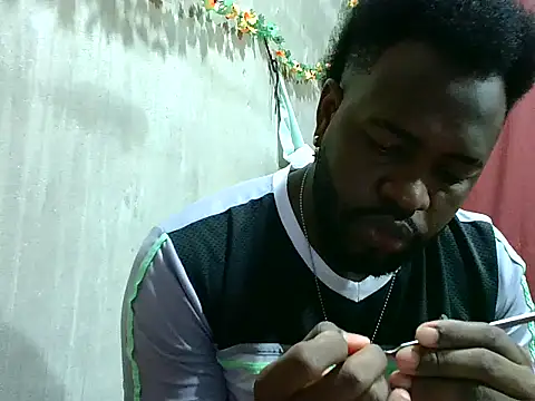 Snapshot of 2ocmaxi chatting on November 7, 12:21 am 2ocmaxi online show from November 7, 12:21 am