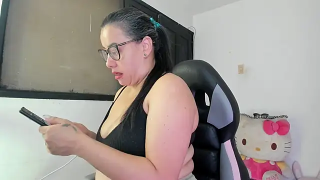 smile sweetpao online show from February 27, 12:02 pm