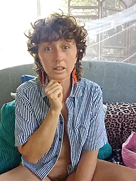 mossy kiss online show from September 18, 6:43 pm