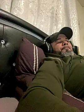 Cristian-Brayan online show from November 24, 11:21 am