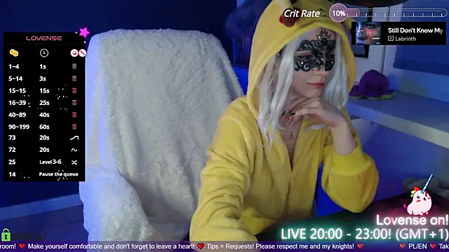 strawberry muffin online show from December 19, 8:02 pm