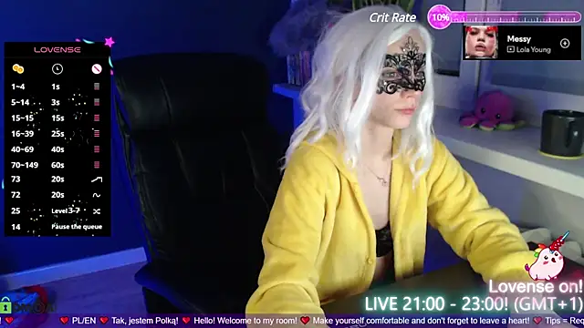 strawberry muffin online show from January 8, 8:29 pm