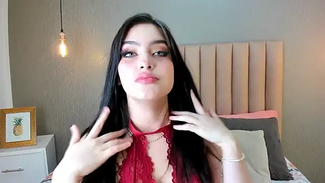 Alexa Thaylor  online show from February 6, 1:32 pm