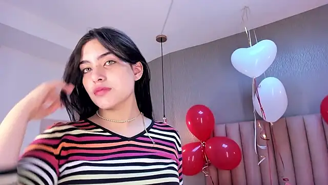 Alexa Thaylor  online show from February 24, 2:15 pm