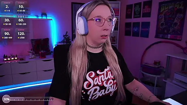 Snapshot of JustKerry chatting on December 22, 9:11 am JustKerry online show from December 22, 9:11 am