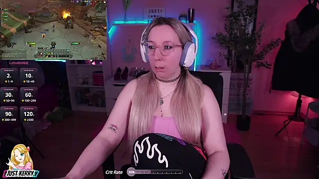 Snapshot of JustKerry chatting on January 21, 11:46 am JustKerry online show from January 21, 11:46 am