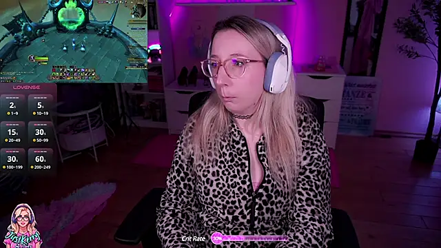 Snapshot of JustKerry chatting on February 24, 12:37 pm JustKerry online show from February 24, 12:37 pm