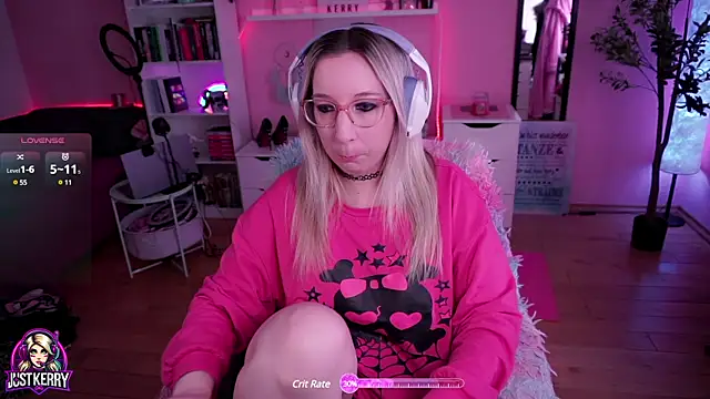 Snapshot of JustKerry chatting on March 3, 8:38 am JustKerry online show from March 3, 8:38 am