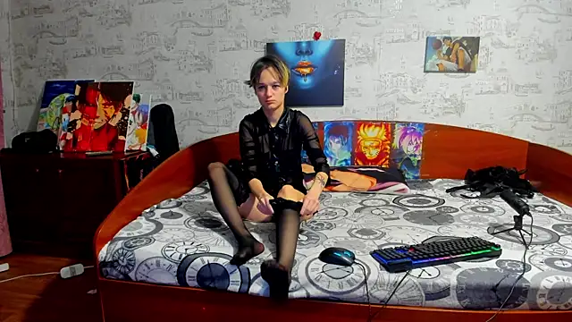 KagamiTayga online show from November 14, 2:32 am