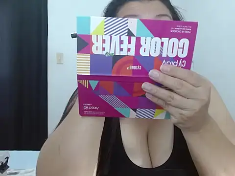 Victoriaevans1 online show from October 3, 3:31 pm