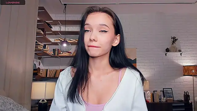 Snapshot of Riskyproject chatting on December 12, 10:13 am Riskyproject online show from December 12, 10:13 am