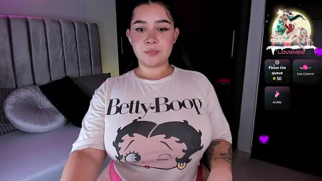 Snapshot of daniela_hornny chatting on December 29, 3:11 am daniela hornny online show from December 29, 3:11 am